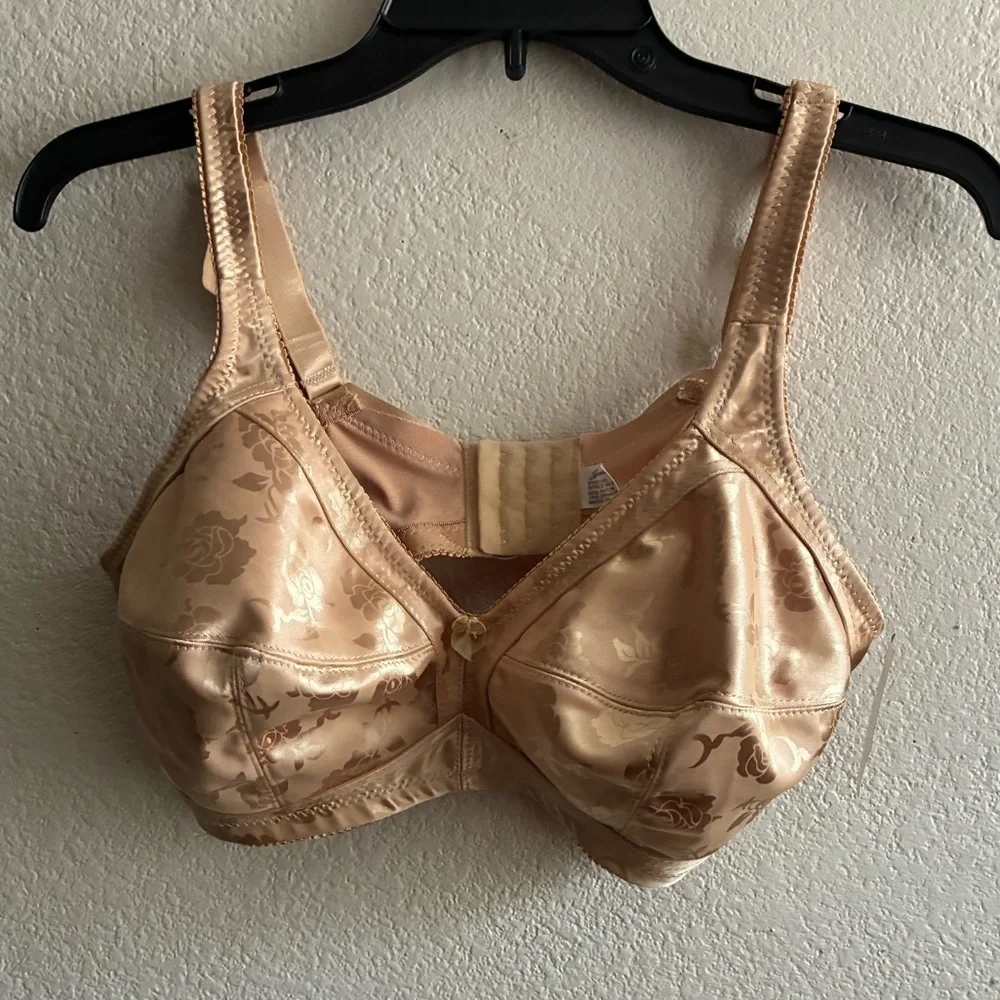 🆕Jennifer Intimates Vintage Satin Tan Floral Wireless Bra 40D🆕
